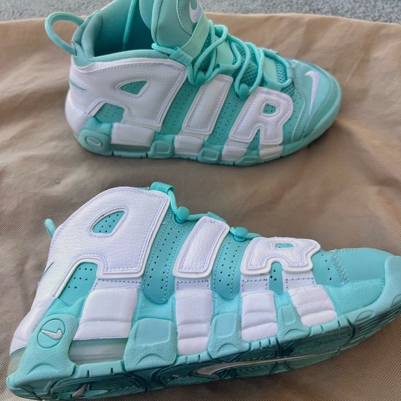 Nike Uptempo Youth 6.5 Women's size 8 Island Green - Picture 8 of 11